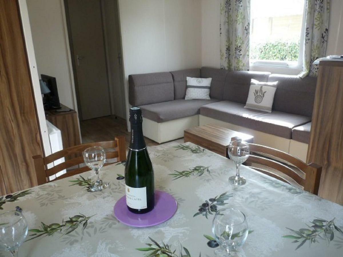 Mobile Home Ht De Gamme Climatise Dans Le Camping **** De La Reserve Gastes Exterior foto