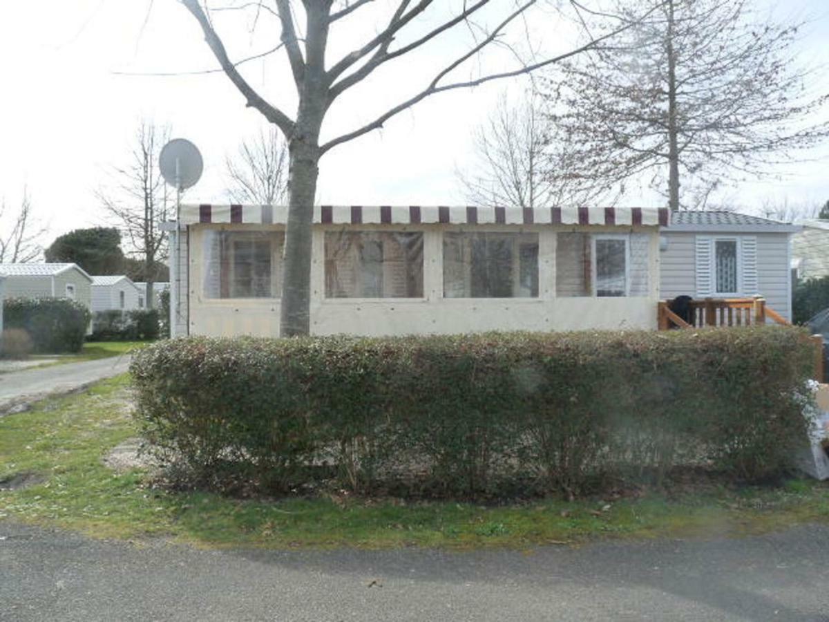 Mobile Home Ht De Gamme Climatise Dans Le Camping **** De La Reserve Gastes Exterior foto