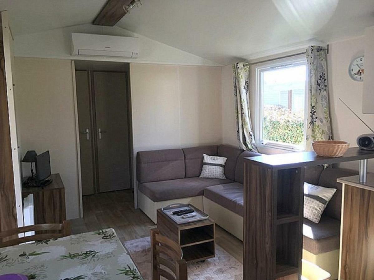 Mobile Home Ht De Gamme Climatise Dans Le Camping **** De La Reserve Gastes Exterior foto