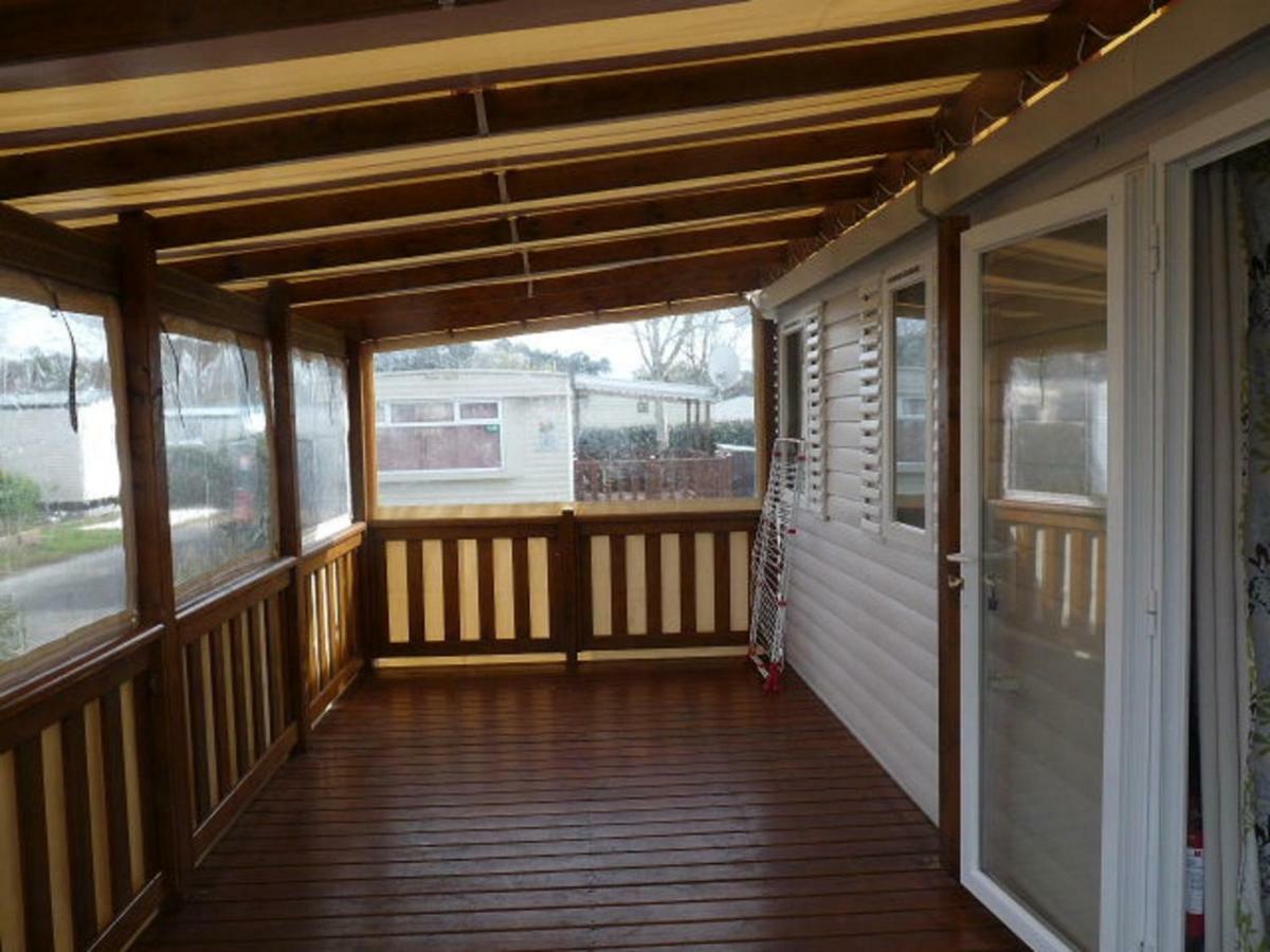 Mobile Home Ht De Gamme Climatise Dans Le Camping **** De La Reserve Gastes Exterior foto